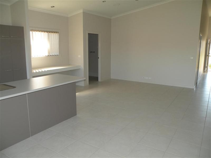 12 Conway Court, Gracemere QLD 4702