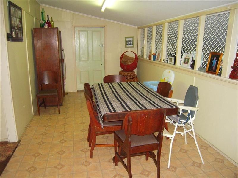 64 Main Street, Park Avenue QLD 4701