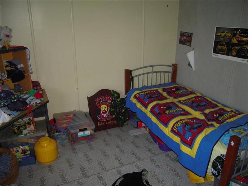 64 Main Street, Park Avenue QLD 4701