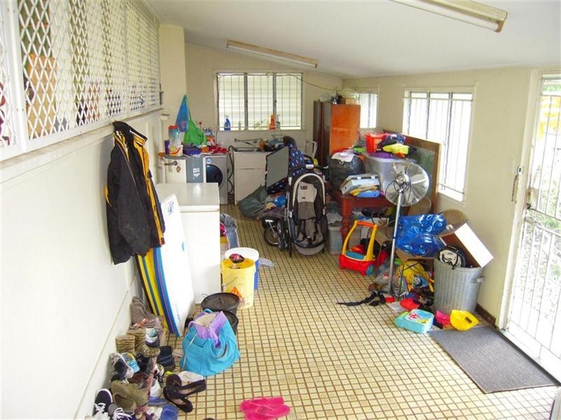 64 Main Street, Park Avenue QLD 4701