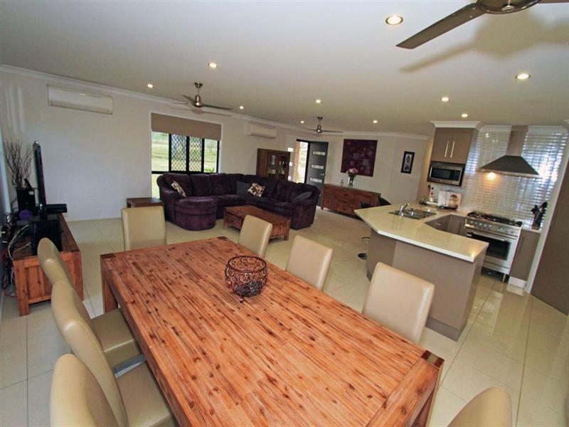 99 Washpool Road, Gracemere QLD 4702