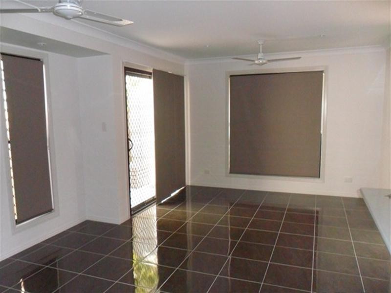 4/23 Macaree Street, Berserker QLD 4701