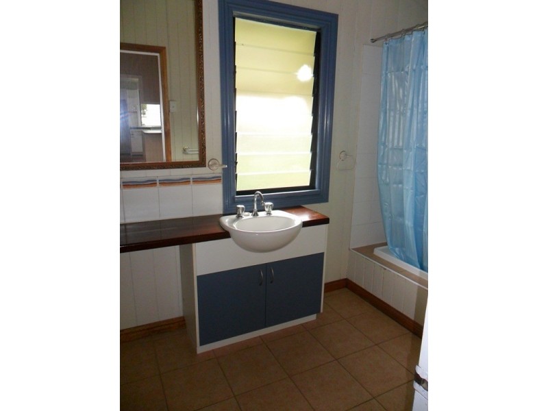 8 Pershing Street, Wandal QLD 4700