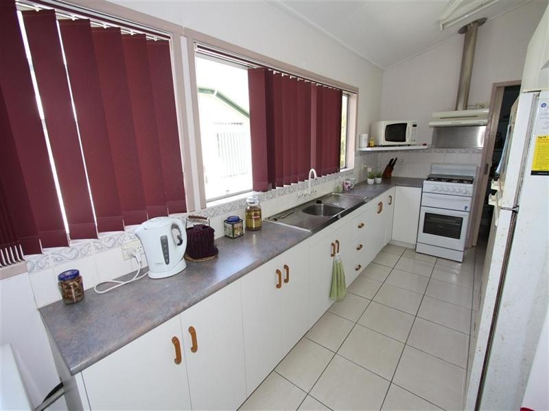 106 Glenmore Road, Park Avenue QLD 4701