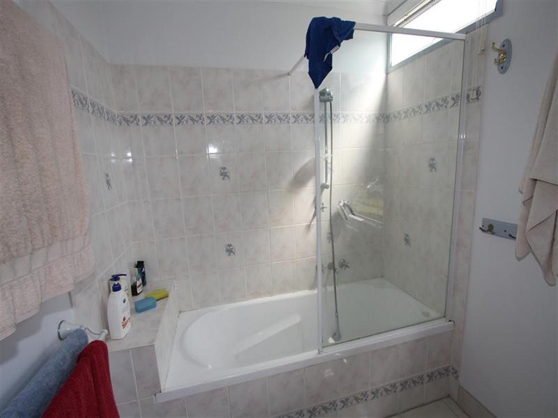 106 Glenmore Road, Park Avenue QLD 4701