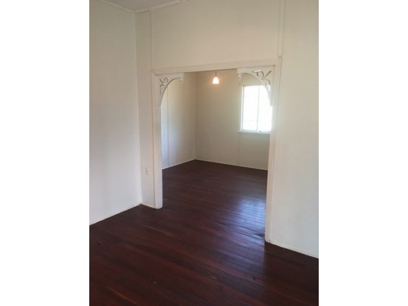 56 Deacon Street, Berserker QLD 4701