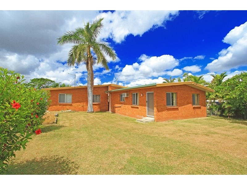 2/118 Sheehy Street, Park Avenue QLD 4701