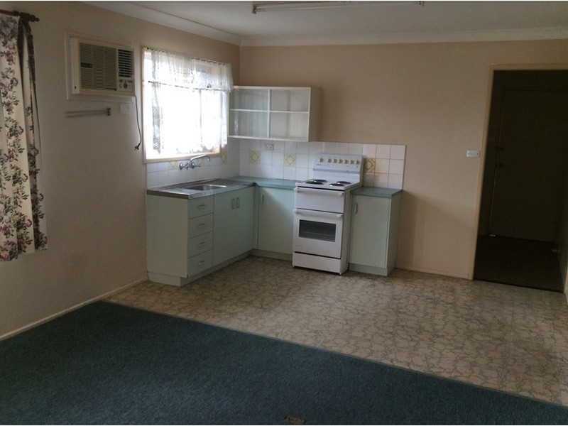 2/118 Sheehy Street, Park Avenue QLD 4701