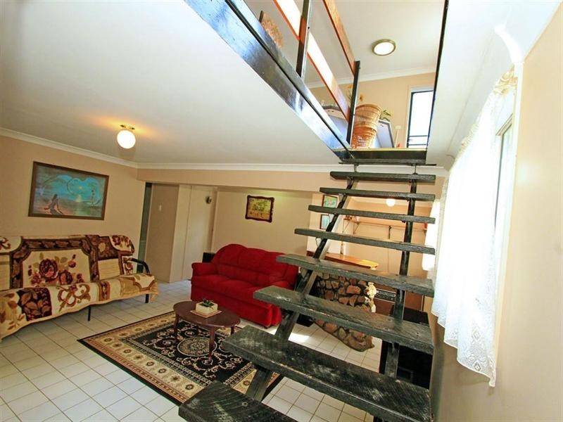 11 Albert Street, Stanwell QLD 4702