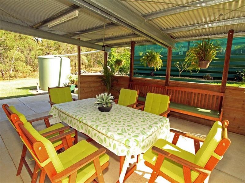 11 Albert Street, Stanwell QLD 4702