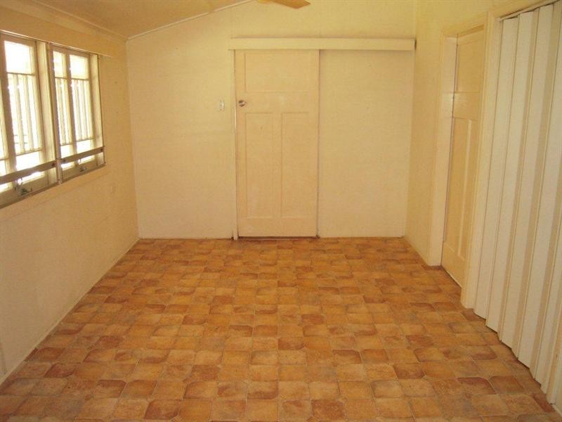 68 Charles Street, Berserker QLD 4701