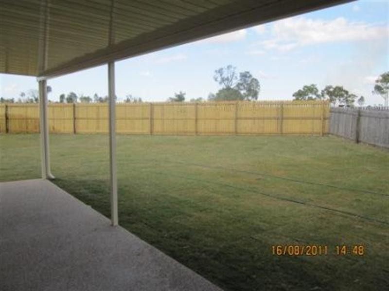 26 William Close, Gracemere QLD 4702