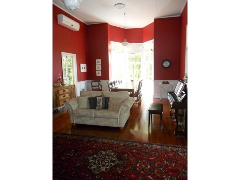 2 King Street, The Range QLD 4700