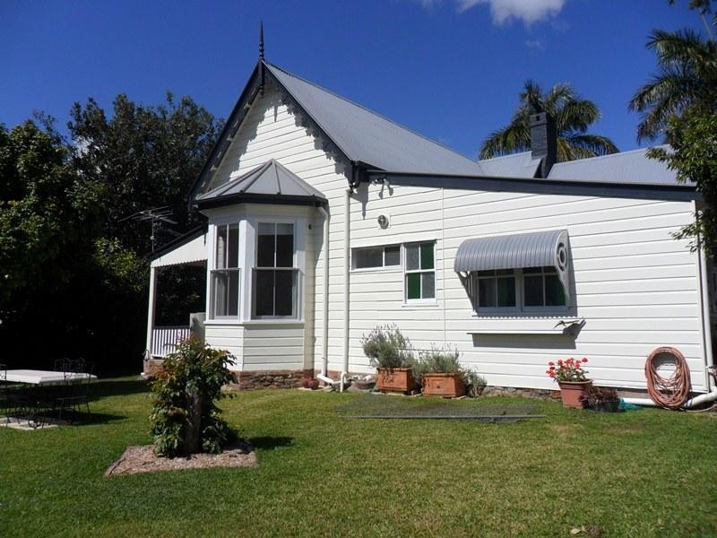2 King Street, The Range QLD 4700