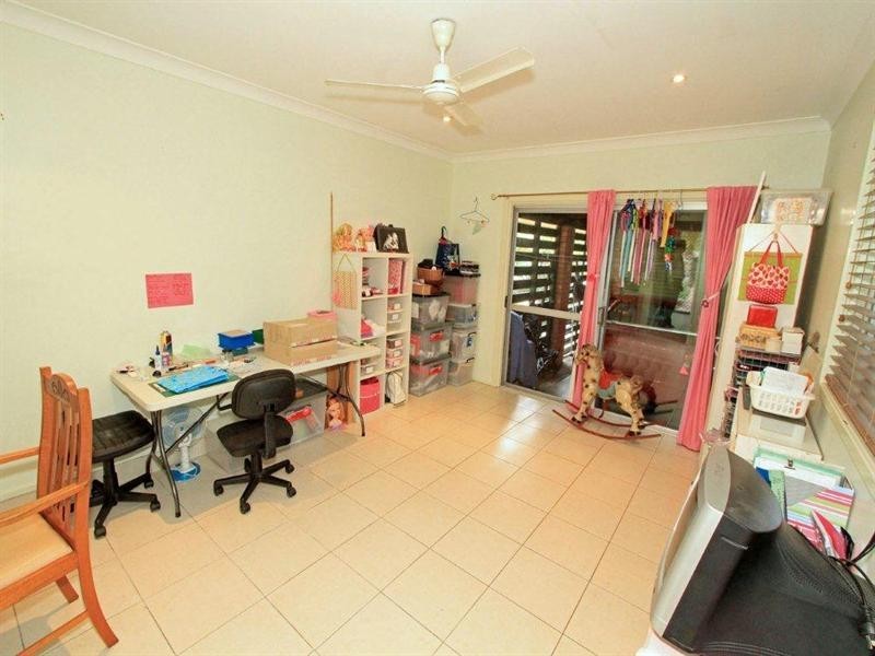 264 Farm Street, Kawana QLD 4701