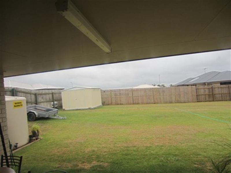 8 Justin Street, Gracemere QLD 4702