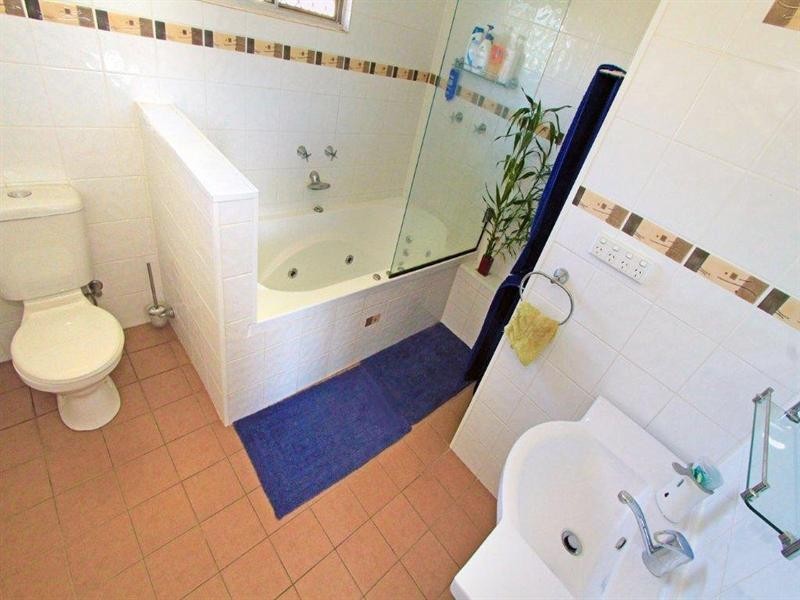 35 Withers Street, Kawana QLD 4701