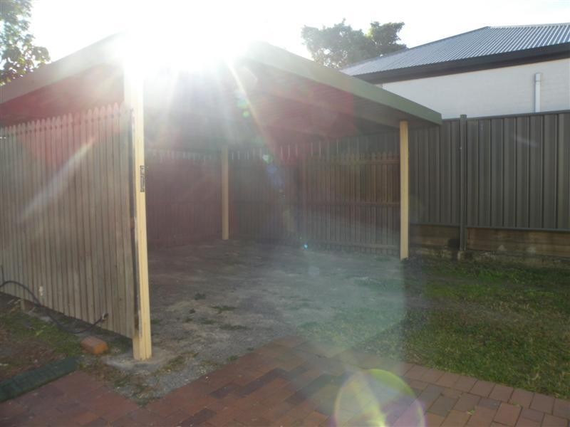 75 Armstrong Street, Berserker QLD 4701