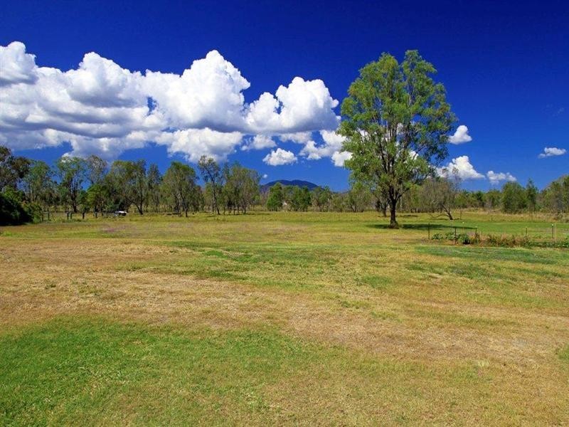 226 Six Mile Road, Pink Lily QLD 4702