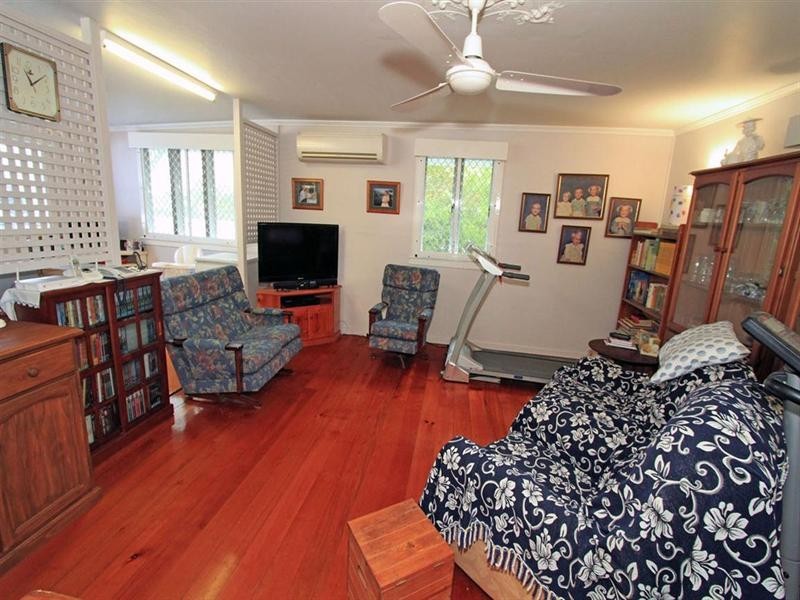 16 Private Street, Allenstown QLD 4700