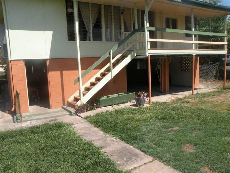 4 Arrow Street, Wandal QLD 4700