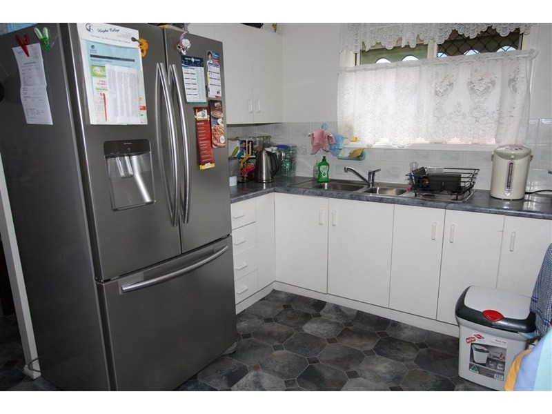 20 Grevillea Drive, Kawana QLD 4701