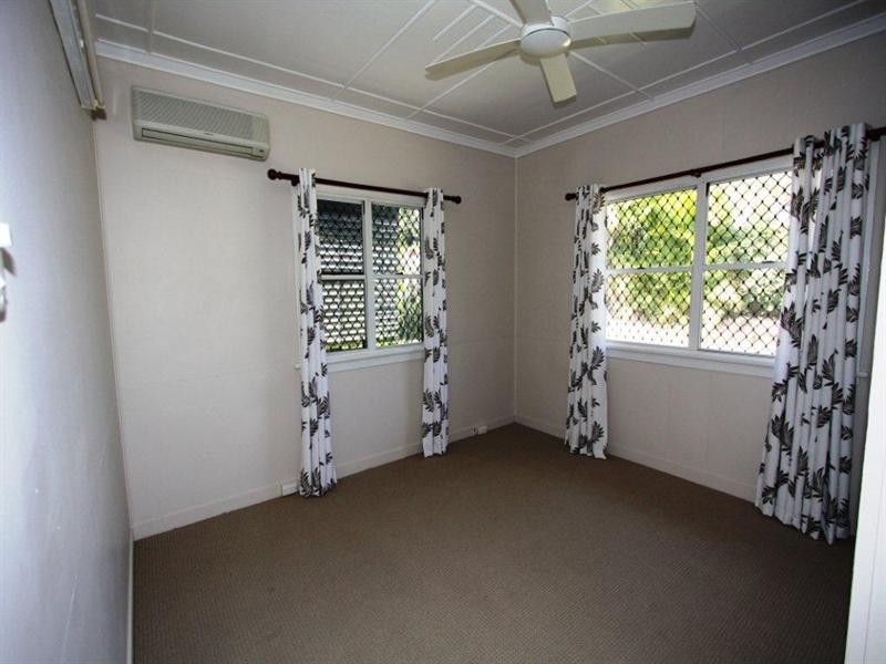 76 Wentworth Terrace, The Range QLD 4700