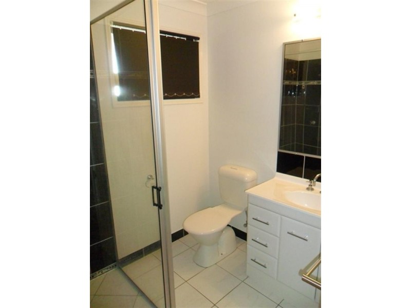 15 Joseph Street, Gracemere QLD 4702