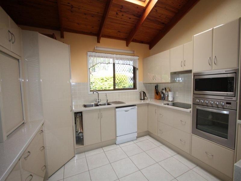 4 Findlay Street, Frenchville QLD 4701