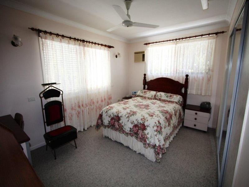 4 Findlay Street, Frenchville QLD 4701