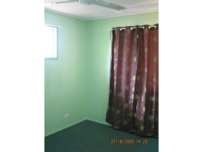 2/258 Richardson Road, Park Avenue QLD 4701