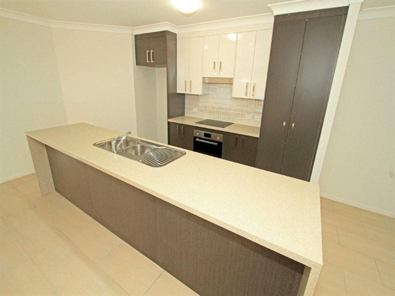 Unit 5 214 Upper Dawson Road, The Terraces, Allenstown QLD 4700