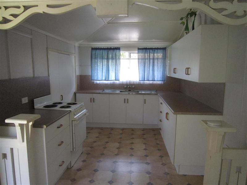 250 Grubb Street, Koongal QLD 4701