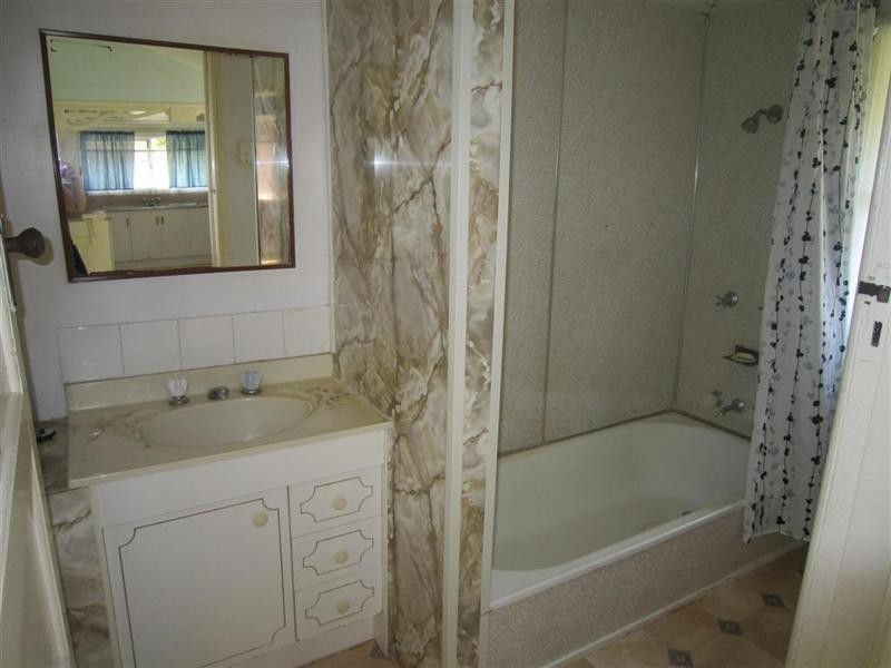 250 Grubb Street, Koongal QLD 4701