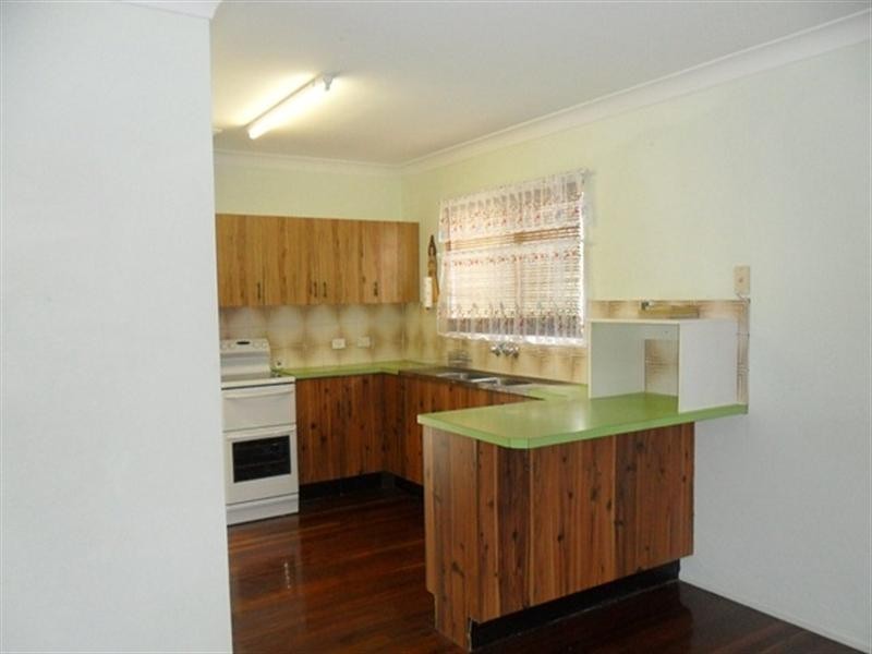 15 Withers Street, Kawana QLD 4701