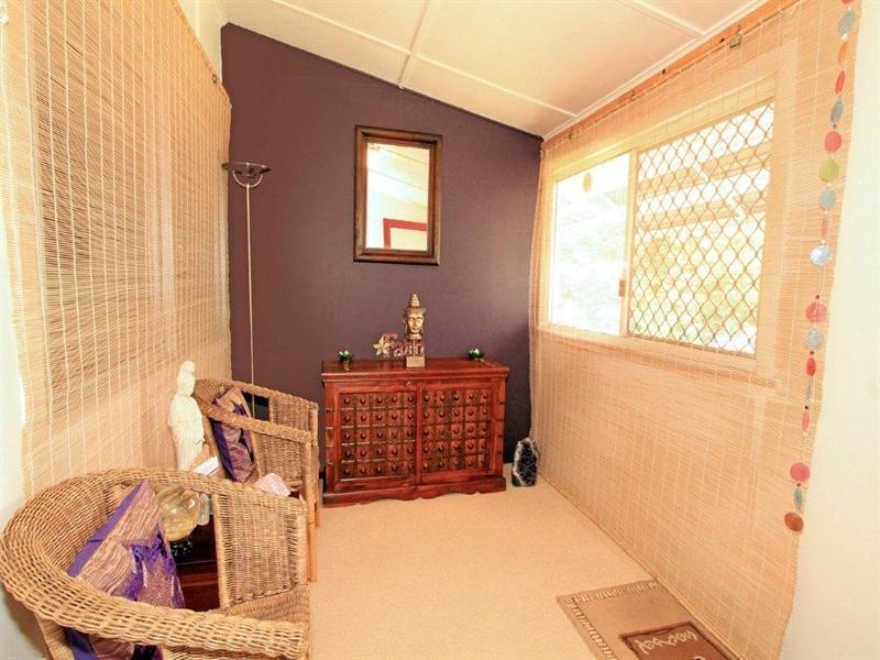 8 Thornton Street, Park Avenue QLD 4701