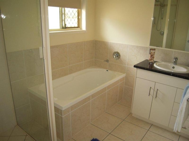 2 Jolinda Way, Rockyview QLD 4701