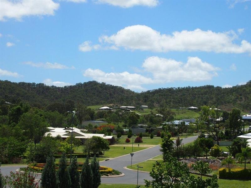 2 Jolinda Way, Rockyview QLD 4701