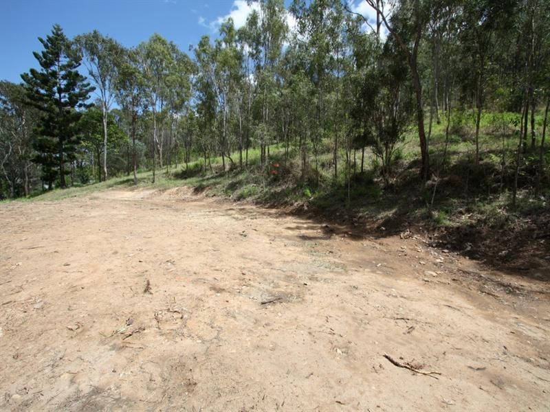 8 Rainbow Court, Frenchville QLD 4701