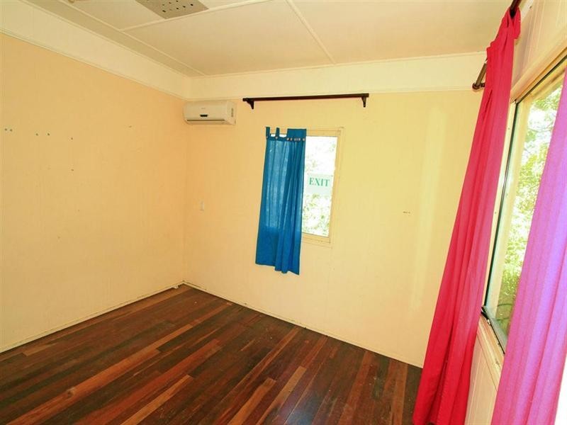 100 Park Street, Park Avenue QLD 4701