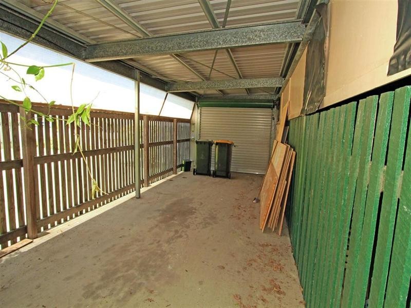 100 Park Street, Park Avenue QLD 4701
