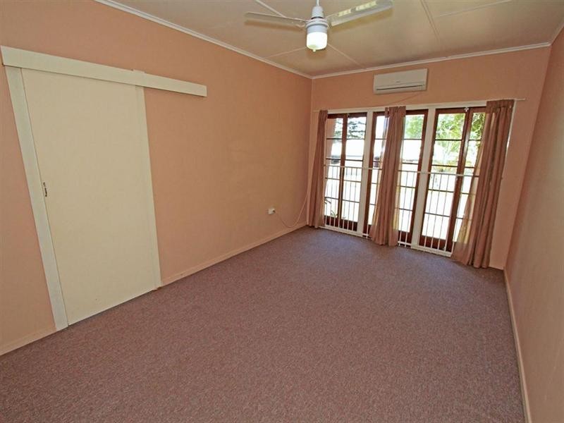 19 Elphinstone Street, Berserker QLD 4701