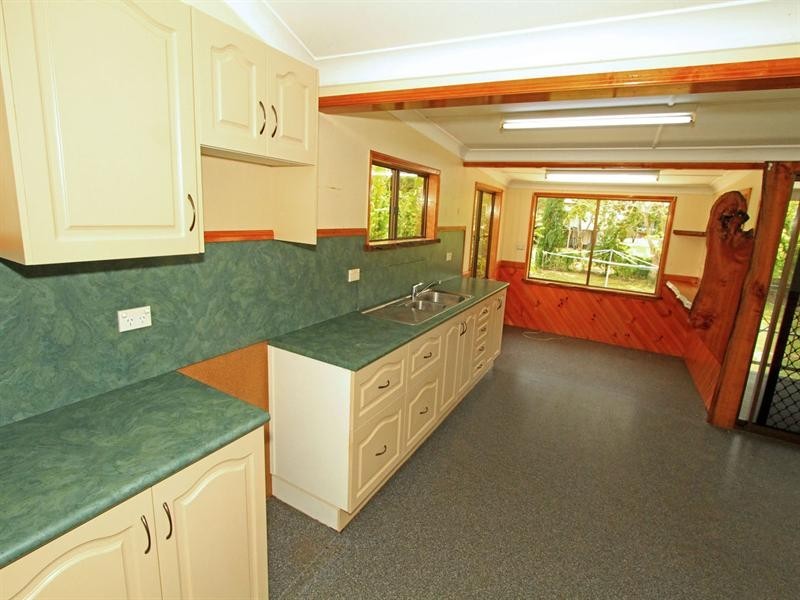 47 Lucas Street, Berserker QLD 4701