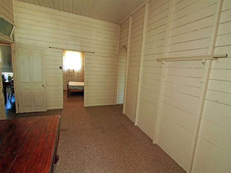 12 Arnold Street, Allenstown QLD 4700