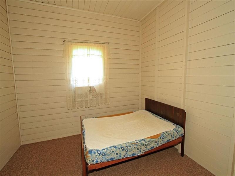 12 Arnold Street, Allenstown QLD 4700