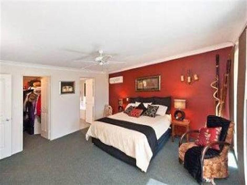 30 Mark Acton Close, Rockyview QLD 4701