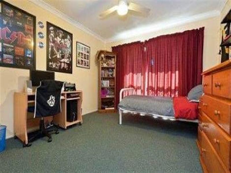 30 Mark Acton Close, Rockyview QLD 4701