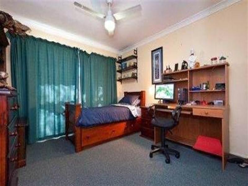 30 Mark Acton Close, Rockyview QLD 4701