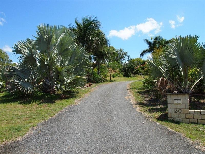 30 Mark Acton Close, Rockyview QLD 4701