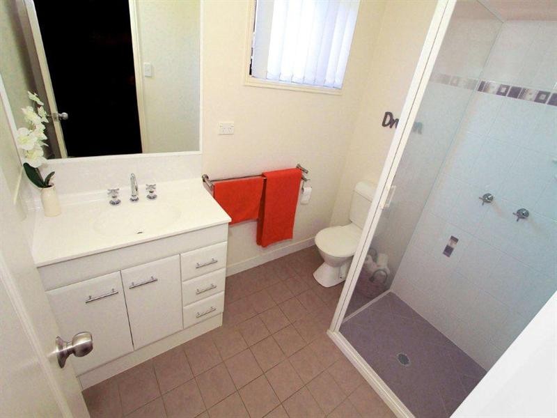 1 Broadhurst Drive, Gracemere QLD 4702